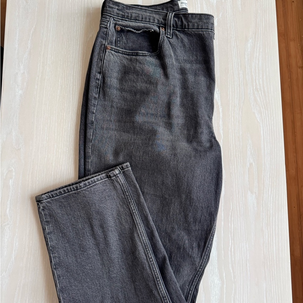 Abercrombie & Fitch Ankle Straight Jeans